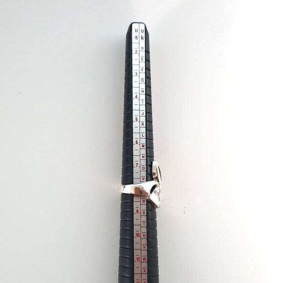 One-of-a-Kind Vintage Canadian Sterling Silver Ribbon Abstract Modernist Ring - Picture 13 of 13